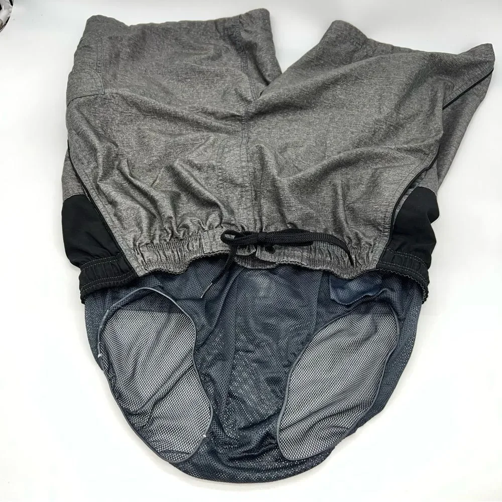 Speedo Men's Gray and Black Swim Board Shorts-Size L